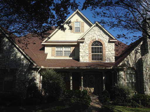 Athens Roofing Co Llc in Larue, Texas