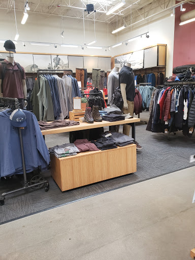 Camping Store «REI», reviews and photos, 8490 Castleton Corner Dr, Indianapolis, IN 46250, USA