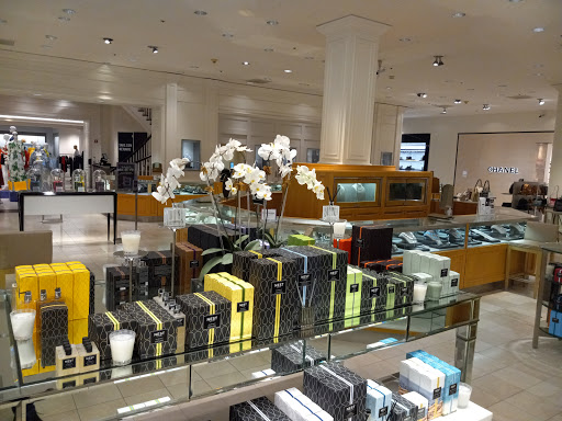 Department Store «Saks Fifth Avenue», reviews and photos, 2 Bala Plaza, Bala Cynwyd, PA 19004, USA