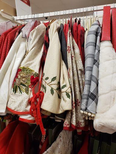 Department Store «T.J. Maxx and HomeGoods», reviews and photos, 35 Talcottville Rd, Vernon, CT 06066, USA