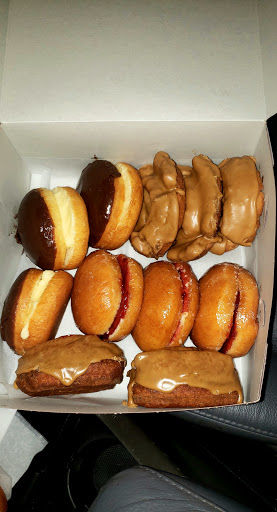 Donut Shop «Castro Valley Donuts», reviews and photos, 22150 Redwood Rd, Castro Valley, CA 94546, USA