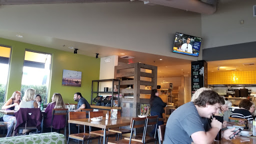 Shopping Mall «Beach Walk Shopping Center», reviews and photos, 437 Hwy 101, Solana Beach, CA 92075, USA