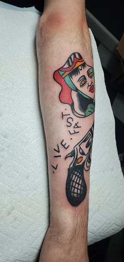 Tattoo Shop «X Treme Tattoo & Piercing», reviews and photos, 4026 Colorado Ave, Village of Sheffield, OH 44054, USA