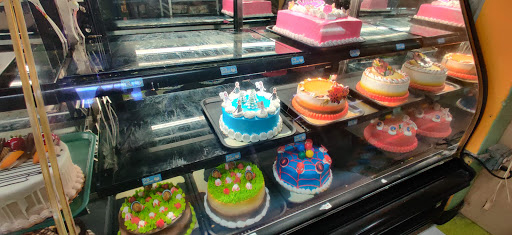 Mexican Grocery Store «La Tapatia Market», reviews and photos, 18330 SE Stark St, Portland, OR 97233, USA