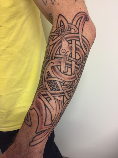 MACCHIANERA TATTOO STUDIO