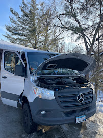 Luna Auto Glass Service - Photo 3 - Car repair in Minneapolis, MN, Minneapolis