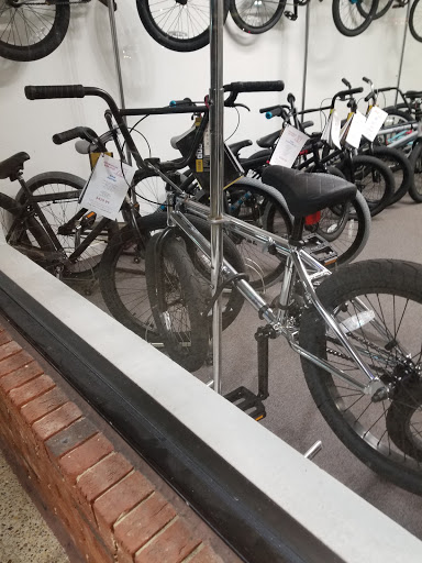 Bicycle Store «Freewheelin Bike Shop», reviews and photos, 4000 Virginia Beach Blvd, Virginia Beach, VA 23452, USA