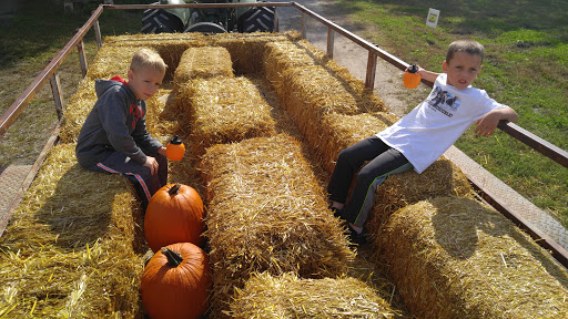 Produce Market «Rees Fruit Farm», reviews and photos, 2476 Hwy K4, Topeka, KS 66617, USA