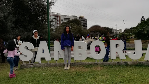 Alameda De Los Héroes Del Ejército