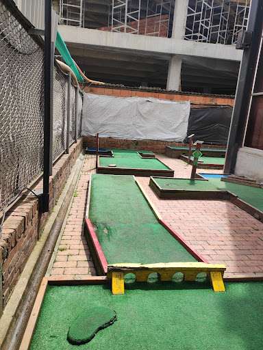 Play Mini Golf golfito