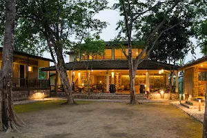 Maruni Sanctuary Lodge image
