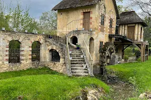 Le Moulin image