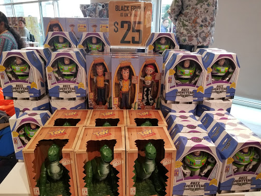 Toy Store «Disney Store», reviews and photos, 2774 Livermore Outlets Dr, Livermore, CA 94551, USA