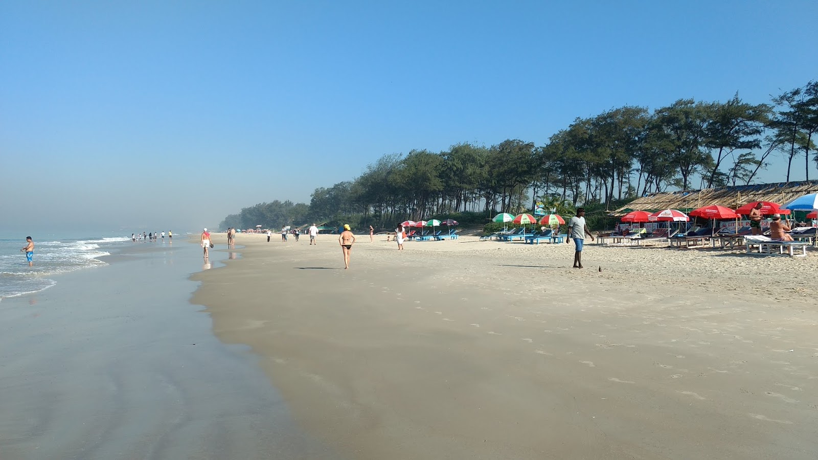 Betalbatim Beach'in fotoğrafı imkanlar alanı