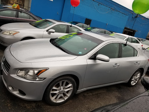 Used Car Dealer «World Discount Auto», reviews and photos, 800 S Western Ave, Chicago, IL 60612, USA