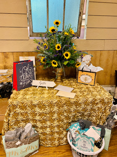 Florist «Muscle Shoals Florist», reviews and photos, 2415 Rosedale St, Muscle Shoals, AL 35661, USA