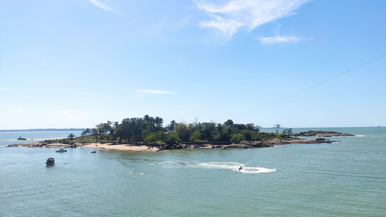 Foto von Praia da Baleia mit beiger sand Oberfläche