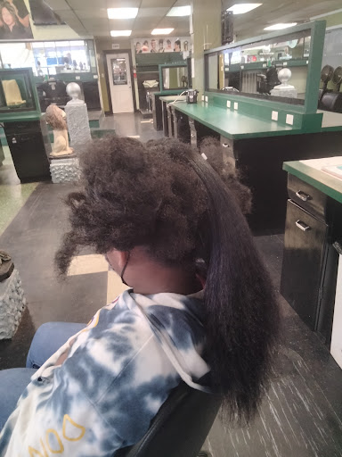 Beauty Salon «House of Brown Beauty Salon», reviews and photos, 9420 Jensen Dr, Houston, TX 77093, USA