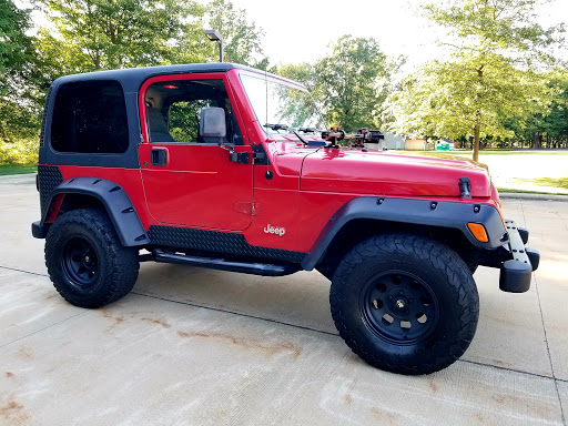 Car Dealer «Pure Automotive», reviews and photos, 4509 Renaissance Pkwy, Warrensville Heights, OH 44128, USA