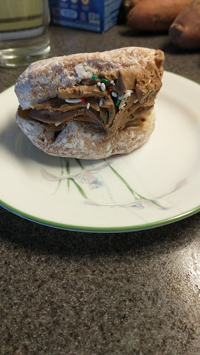 Donut Shop «Neils Donuts», reviews and photos, 83 N Turnpike Rd, Wallingford, CT 06492, USA