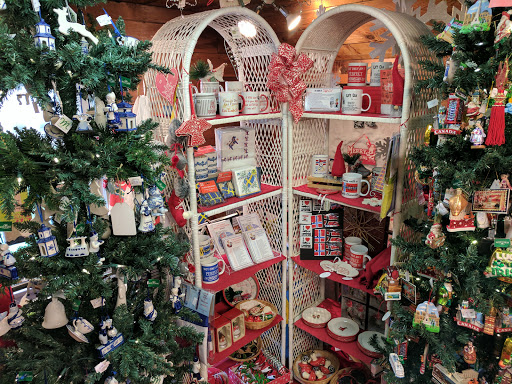 Gift Shop «Beach Basket Gift, Clothing & Christmas Shop», reviews and photos, 4102 Harborview Dr, Gig Harbor, WA 98332, USA