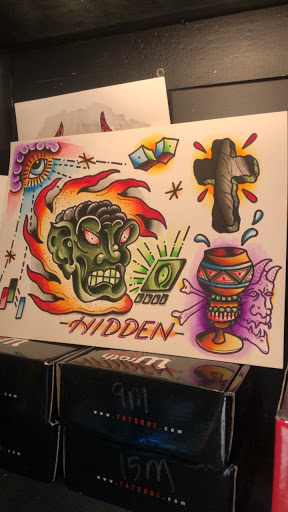 Explore tattoo ideas on collar bone, creative tattoo ideas in Hesperia, available at Dinamik Tattoo