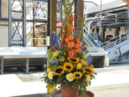 Florist «Woodbridge Florist», reviews and photos, 18964 N Lower Sacramento Rd, Woodbridge, CA 95258, USA