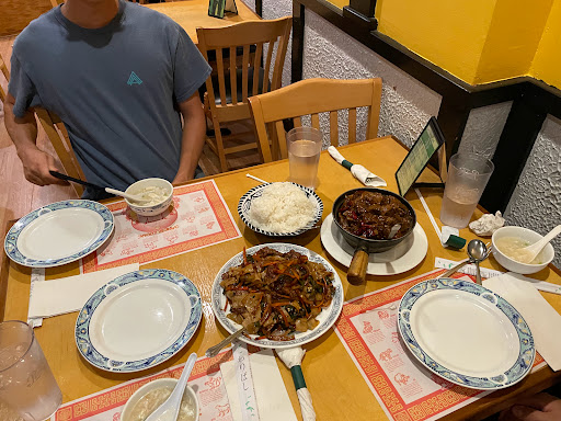 Shopping Mall «Cary Village Square Shopping Center», reviews and photos, 657 Cary Towne Blvd, Cary, NC 27511, USA