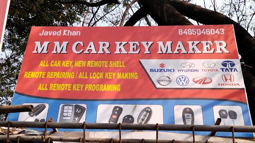 M M Key Maker