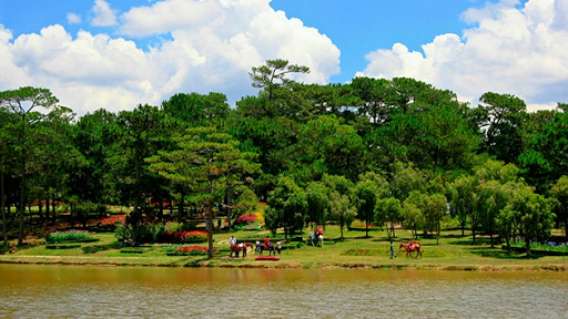 Than Tho Lake