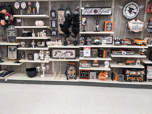 Craft Store «Michaels», reviews and photos, 2231 Willow Rd, Glenview, IL 60025, USA