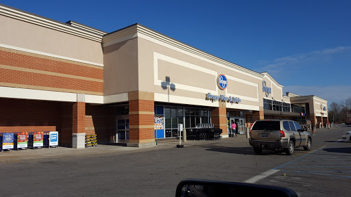Grocery Store «Kroger», reviews and photos, 305 E Lewis and Clark Pkwy, Clarksville, IN 47129, USA