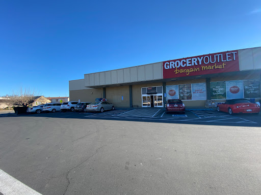 Grocery Store «Grocery Outlet Bargain Market», reviews and photos, 80 E Washington St, Petaluma, CA 94952, USA