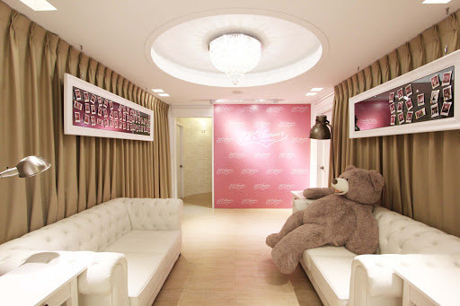 Manicure pedicure places in Taipei