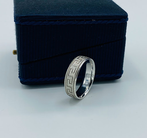 Pawn Shop «All Valley Pawn», reviews and photos, 13704 Vanowen St, Van Nuys, CA 91405, USA