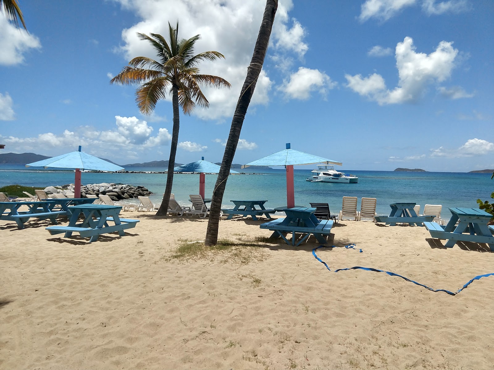 Foto von Fischer's Cove beach mit geräumige küstenlinie