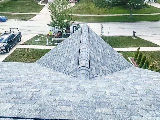 Roofing Contractor «New Edge Improvement Roofing Companies Chicago», reviews and photos, 7151 W Belmont Ave, Chicago, IL 60634, USA