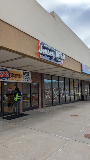 Shopping Mall «Southland Four Seasons Shopping Center», reviews and photos, 600 Clairton Blvd, Pittsburgh, PA 15236, USA