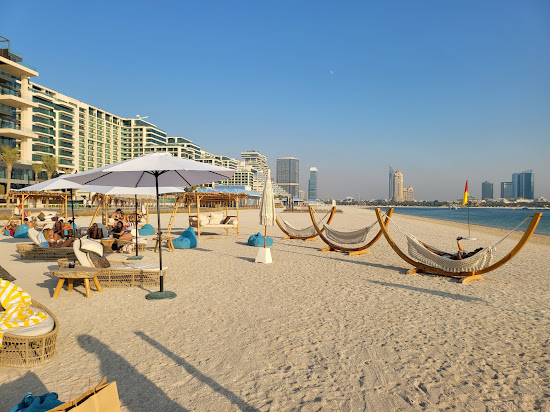 Palm West Plajı