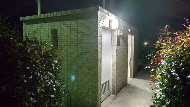 公衆トイレ 花岡公園