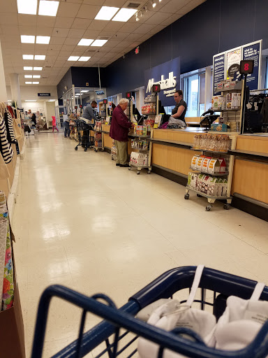 Department Store «Marshalls», reviews and photos, 1005 Paradise Rd, Swampscott, MA 01907, USA
