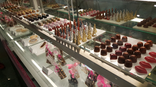 Shopping Mall «Altamonte Mall», reviews and photos, 451 E Altamonte Dr, Altamonte Springs, FL 32701, USA