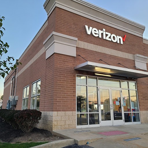 GoWireless Verizon Authorized Retailer, 34816 Euclid Ave, Willoughby, OH 44094, USA, 