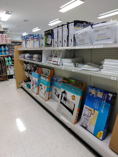 Pharmacy «Locatel Medical Equipment & Pharmacy - Miami», reviews and photos, 8508 SW 40th St, Miami, FL 33155, USA