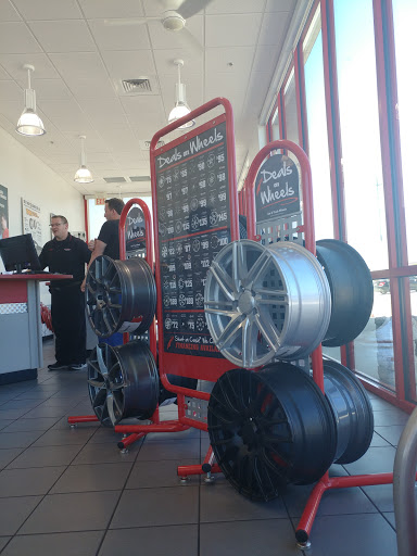 Tire Shop «Discount Tire Store - Rowlett, TX», reviews and photos, 5150 Lakeview Pkwy, Rowlett, TX 75088, USA