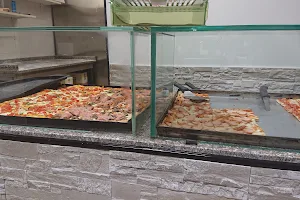 Pizza al Pezzo Astra image