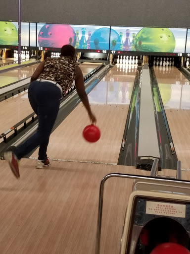Bowling Alley «King Pins Bowling Center», reviews and photos, 5310 Lenox Ave, Jacksonville, FL 32205, USA