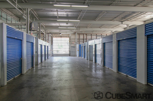 Self-Storage Facility «CubeSmart Self Storage», reviews and photos, 2801 Harrison St, Bellwood, IL 60104, USA