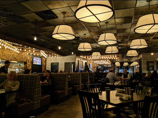 Shopping Mall «Lincoln Court Shopping Center», reviews and photos, 215 Lancaster Ave, Frazer, PA 19355, USA