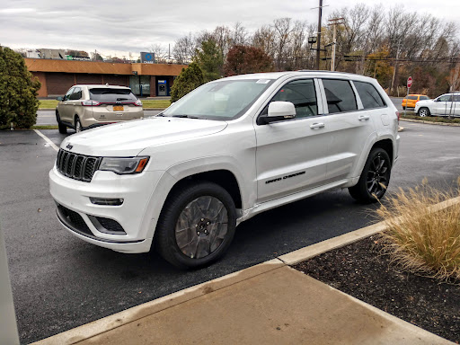 Car Dealer «Hudson Valley Chrysler Dodge Jeep Ram», reviews and photos, 200 Auto Park Pl, Newburgh, NY 12550, USA